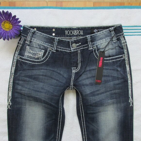 New ROCK & ROLL Cowgirl Jeans Size 30x32 Embellished Boot Cut Denim - Picture 8 of 14
